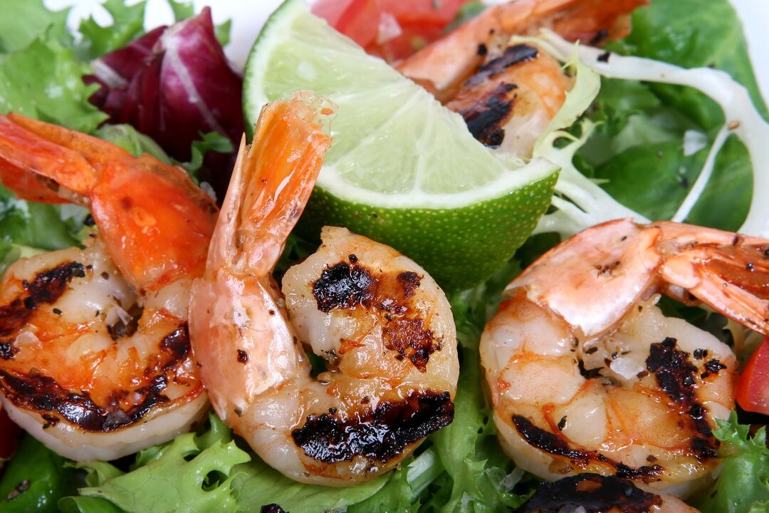 Shrimp - a source of protein in a protein diet for weight loss